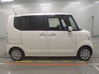 HONDA N BOX 2016