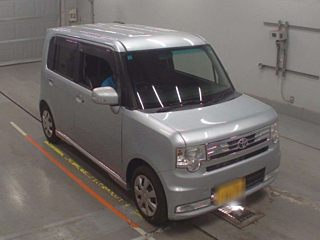 TOYOTA PIXIS SPACE 2013