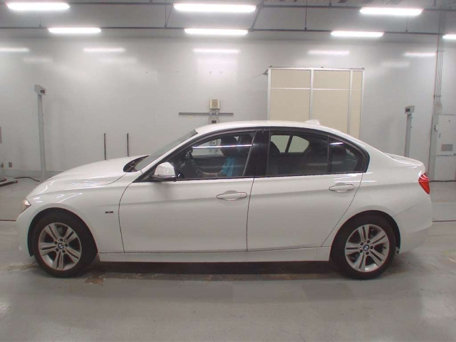 BMW 3 SERIES 2012