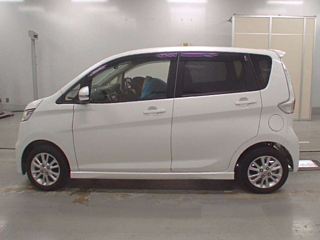 NISSAN DAYZ 2013