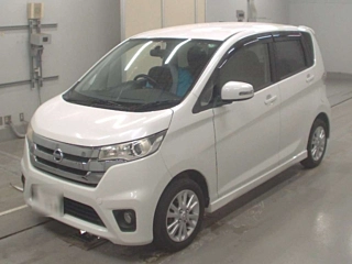 NISSAN DAYZ 2013
