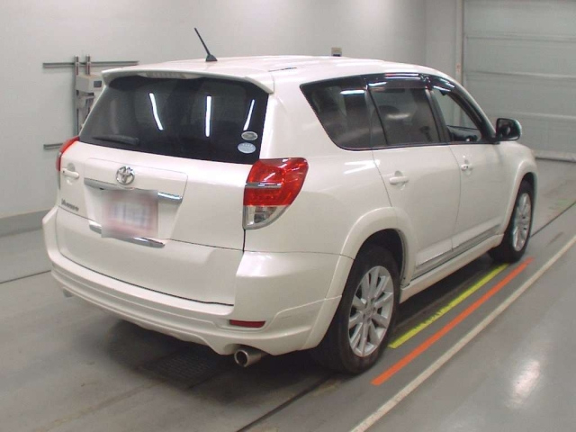 TOYOTA VANGUARD 2010