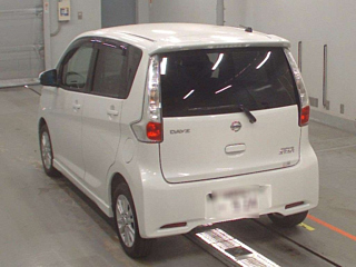 NISSAN DAYZ 2013