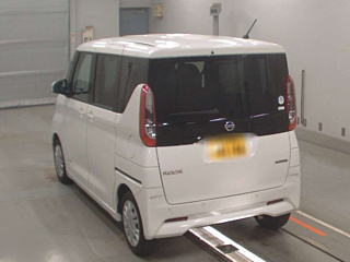 NISSAN ROOX 2023