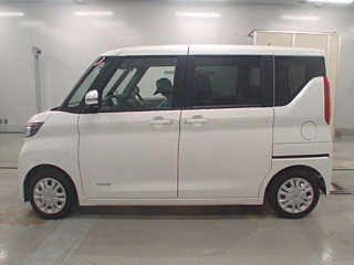 NISSAN ROOX 2023