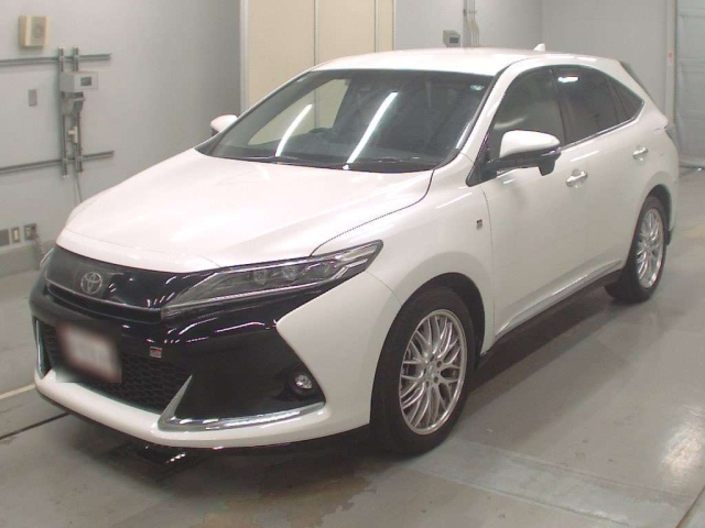 TOYOTA HARRIER 2018
