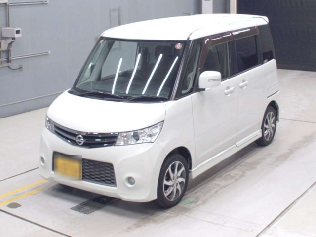 NISSAN ROOX 2012