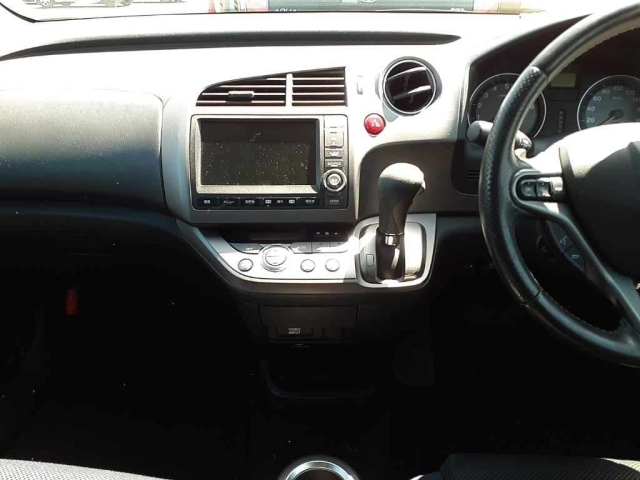 HONDA STREAM 2008