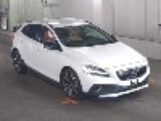 Заказать VOLVO V40