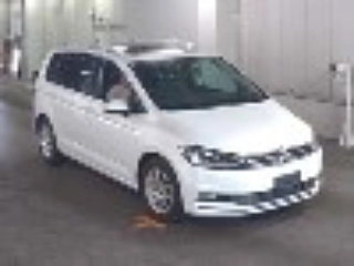 Заказать VOLKSWAGEN GOLF TOURAN