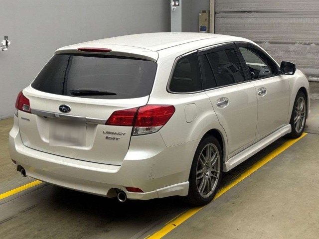 SUBARU LEGACY 2013