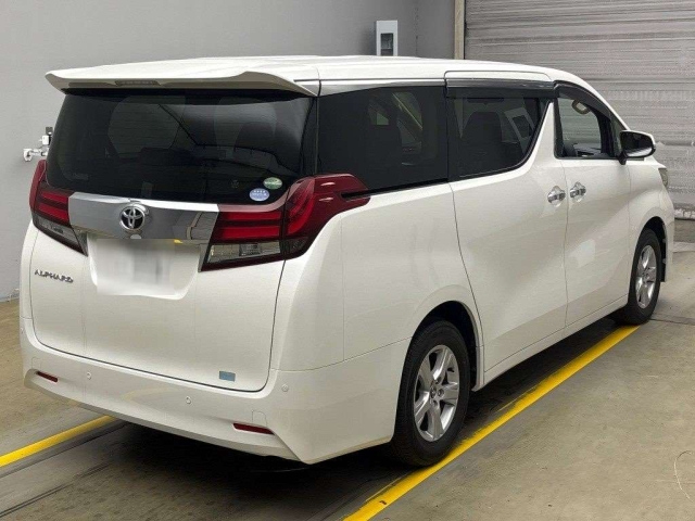 TOYOTA ALPHARD 2015