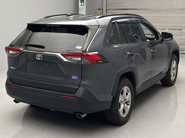 TOYOTA RAV4 2021