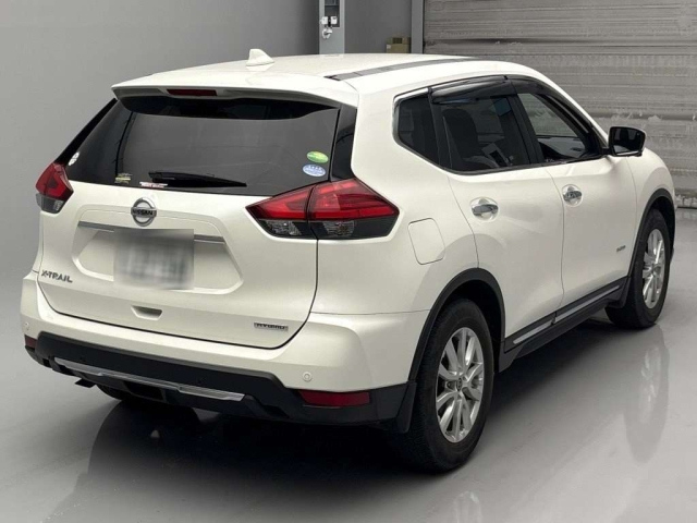 NISSAN X-TRAIL 2018