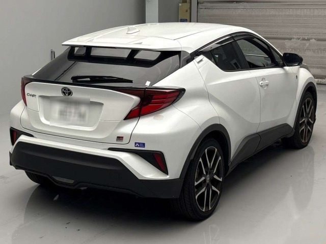 TOYOTA C-HR 2023