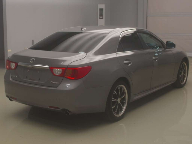 TOYOTA MARK X 2010