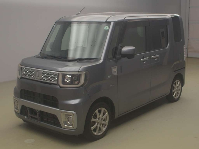 DAIHATSU WAKE 2015