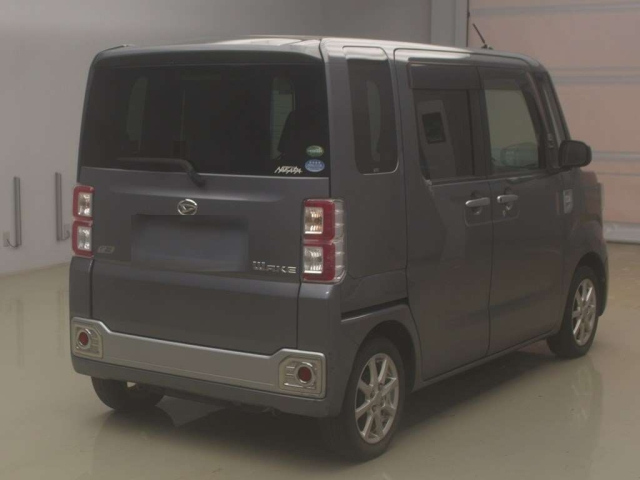 DAIHATSU WAKE 2015