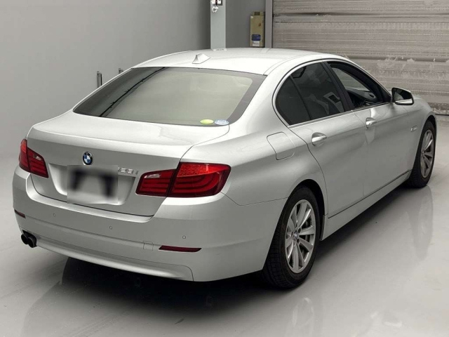 BMW 5 SERIES 2010