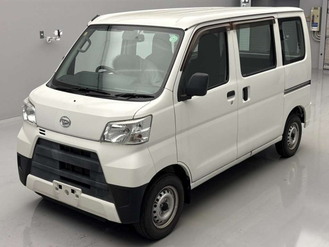 DAIHATSU HIJET VAN 2019