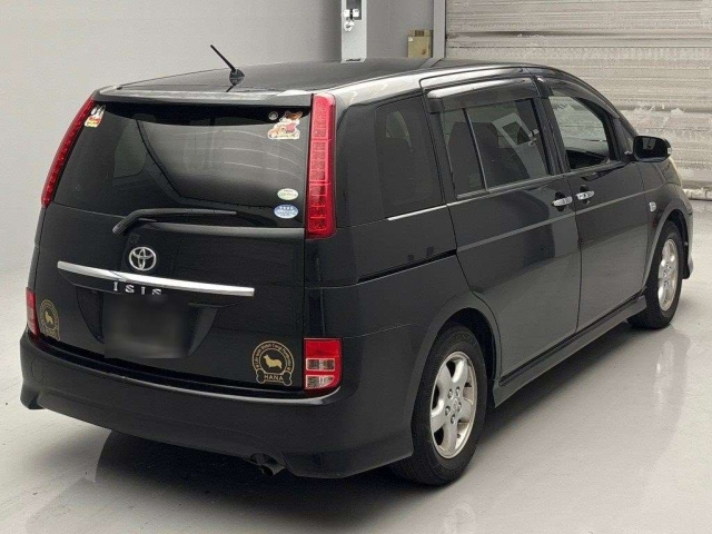TOYOTA ISIS 2010