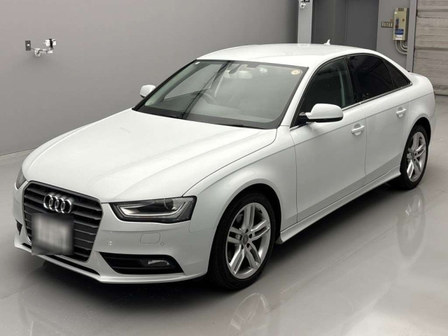 AUDI A4 2014