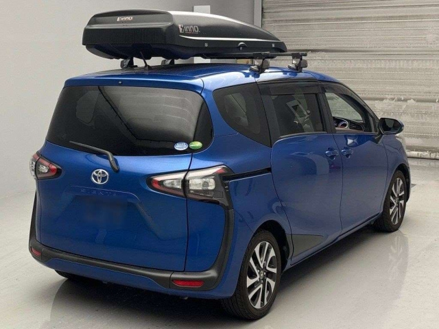 TOYOTA SIENTA 2018