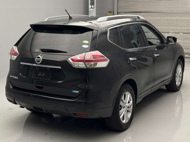 NISSAN X-TRAIL 2016