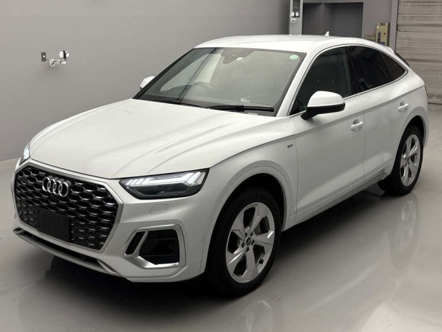 AUDI Q5 2022