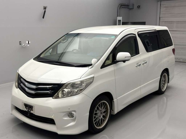 TOYOTA ALPHARD 2011