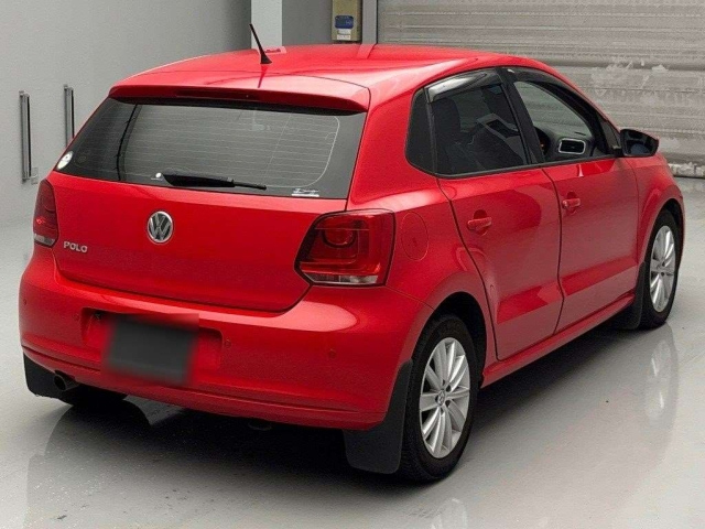 VOLKSWAGEN POLO 2010