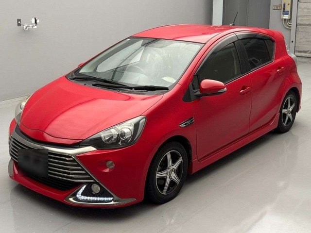 TOYOTA AQUA 2014