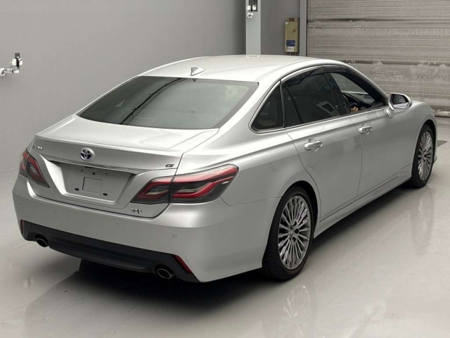 TOYOTA CROWN 2022