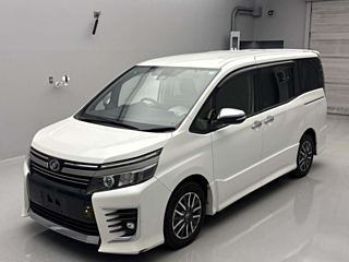 TOYOTA VOXY 2016