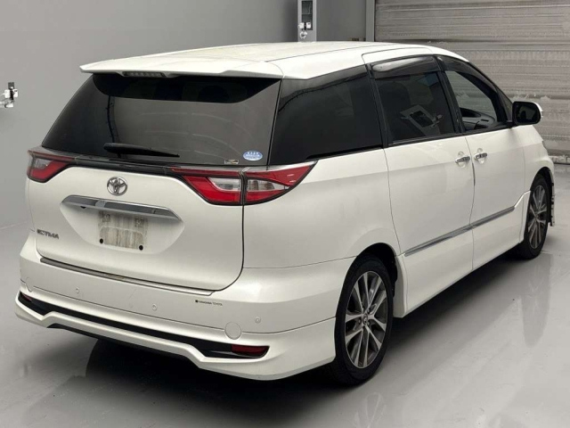 TOYOTA ESTIMA 2018