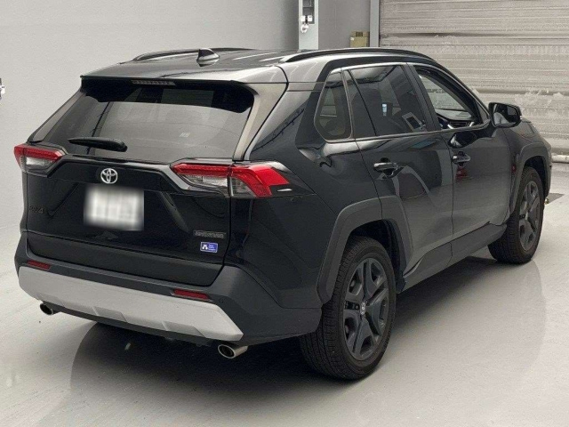 TOYOTA RAV4 2023