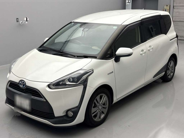 TOYOTA SIENTA 2017