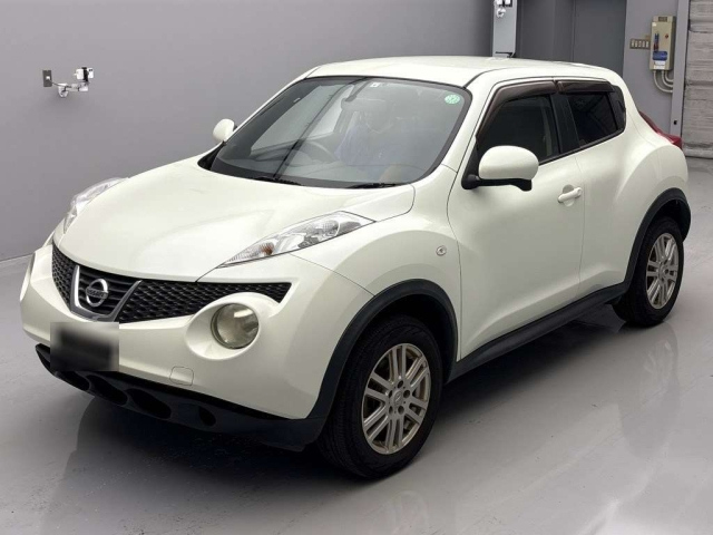 NISSAN JUKE 2011