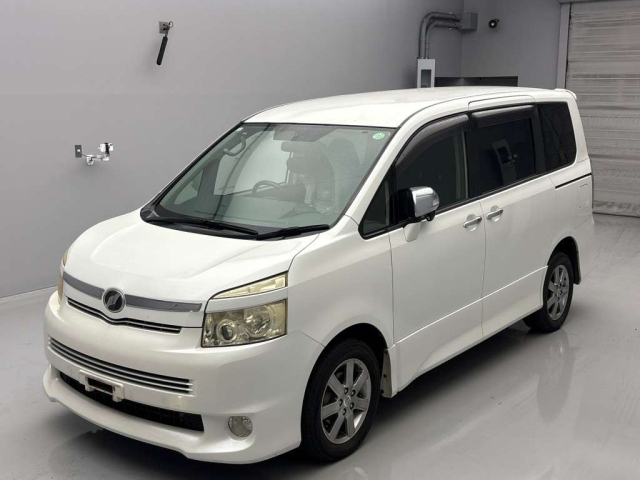 TOYOTA VOXY 2008