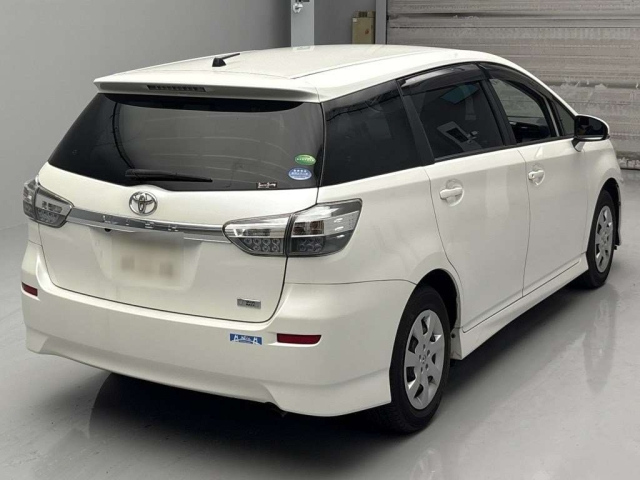 TOYOTA WISH 2012