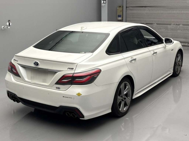 TOYOTA CROWN 2019