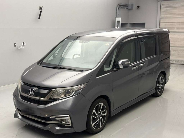 HONDA STEP WAGON 2017