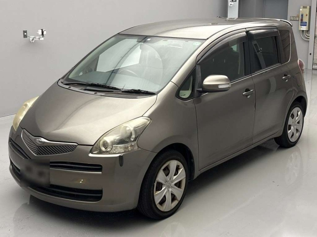 TOYOTA RACTIS 2009