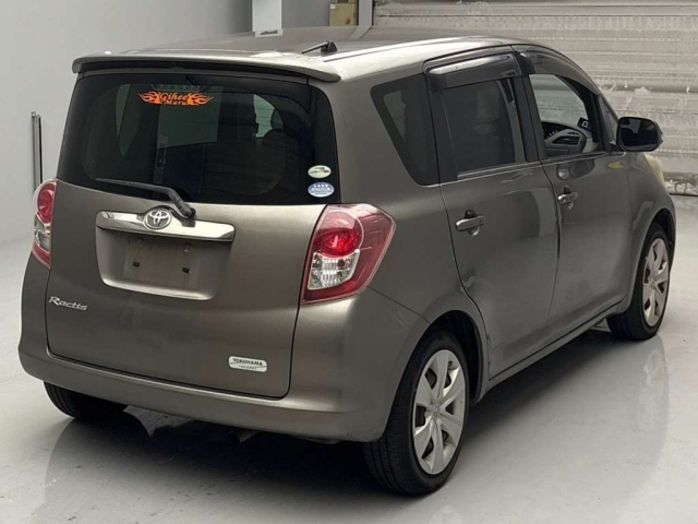 TOYOTA RACTIS 2009