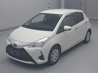 TOYOTA VITZ 2018