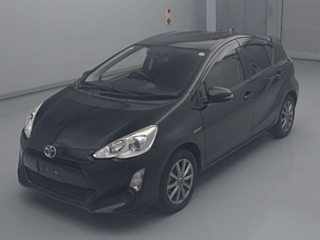 TOYOTA AQUA 2015