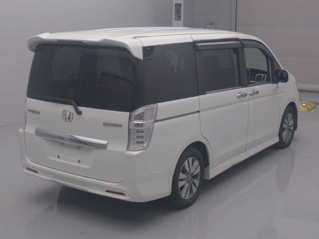 HONDA STEP WAGON 2014