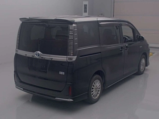 TOYOTA VOXY 2015