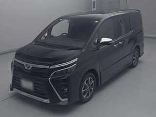 TOYOTA VOXY 2019