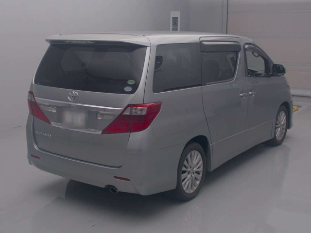 TOYOTA ALPHARD 2013